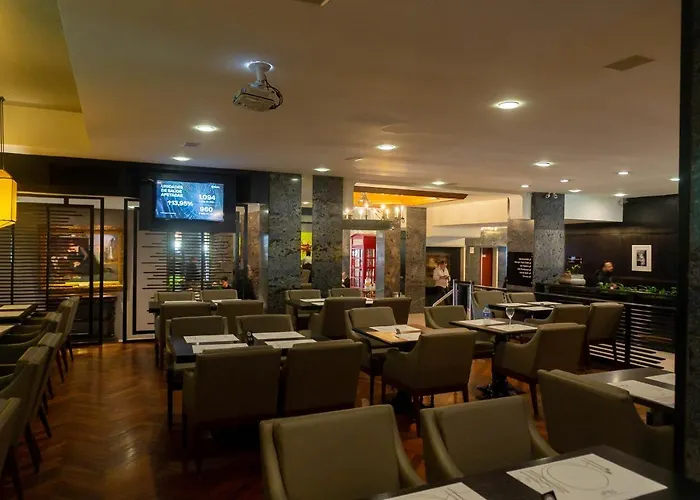 Plaza Sao Rafael - Proximo Ao Cais Embarcadero E Hosp Santa Casa Hotel 4*